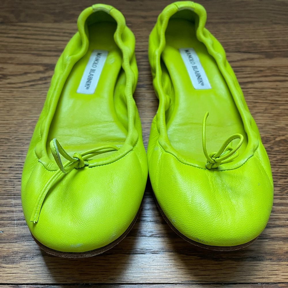 Manolo Blahnik Neon Green Tobaly Leather Ballet Flats